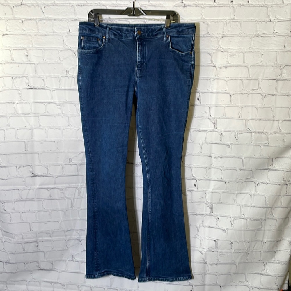 Boden us sz 14 long tall bootcut jeans WJ15